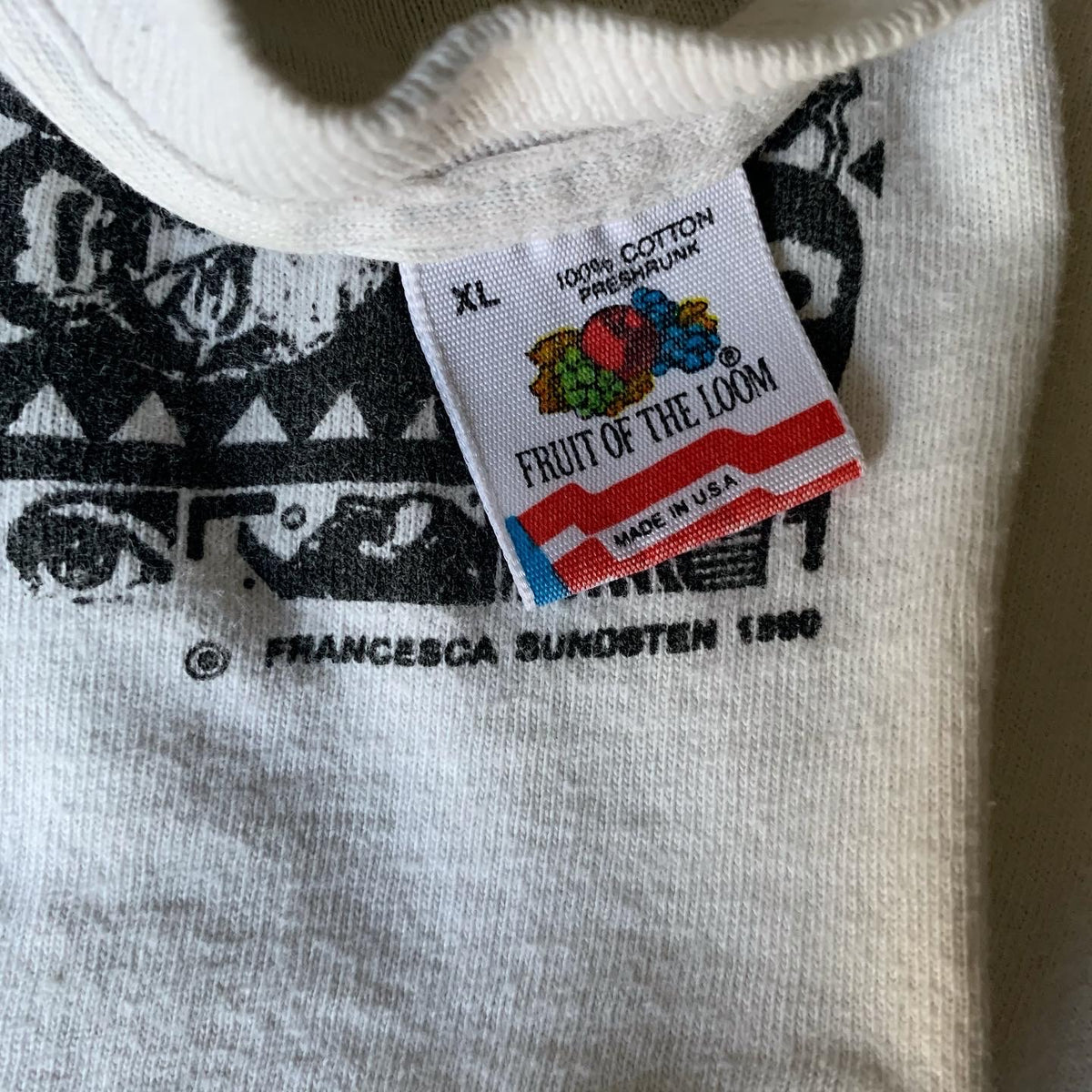 Vintage 1993 Fruit-Of-The-Loom Sweatshirt Women XL 23x25 USA