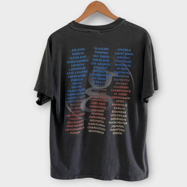 1995 Garth Brooks "Fresh Roses" Tour Vintage Country Music Tee Shirt